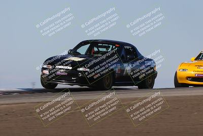 media/Oct-26-2025-CalClub SCCA (Sun) [[8ce1e69566]]/Group 5/Grapevine/